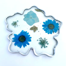 Load image into Gallery viewer, Flower Coaster - Blue Daisies