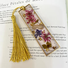 Load image into Gallery viewer, Bookmark - Real Miniature Flowers