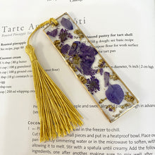 Load image into Gallery viewer, Bookmark - Real Pressed Purple Flowers