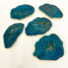 Load image into Gallery viewer, Luxury Geode Shape Set of Five Coaster Set - Shades of Blue & Green