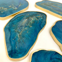 Load image into Gallery viewer, Luxury Geode Shape Set of Five Coaster Set - Shades of Blue & Green