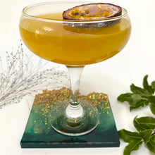 Load image into Gallery viewer, Wave-Shaped Coaster - Shades of Green