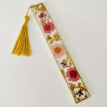 Load image into Gallery viewer, Bookmark - Real Pressed Pink Daisies