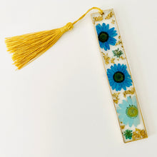 Load image into Gallery viewer, Bookmark - Real Pressed Blue Daisies