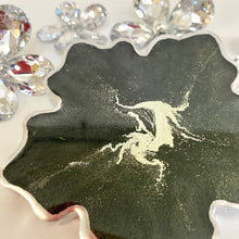 Load image into Gallery viewer, Flower Coaster - Black and Silver
